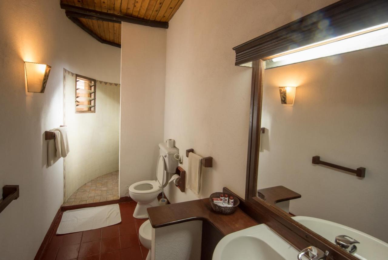 Baobab Sea Lodge Килифи Екстериор снимка