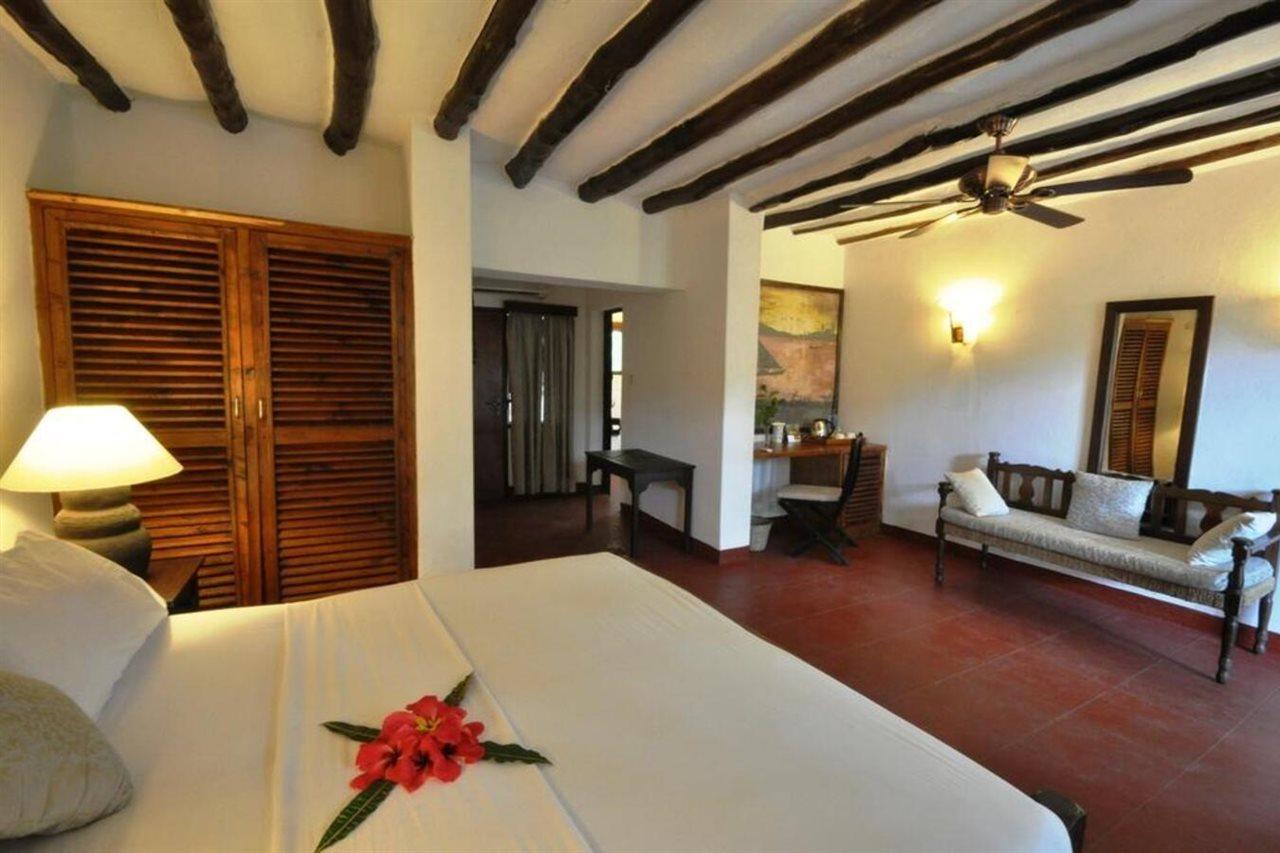 Baobab Sea Lodge Килифи Екстериор снимка
