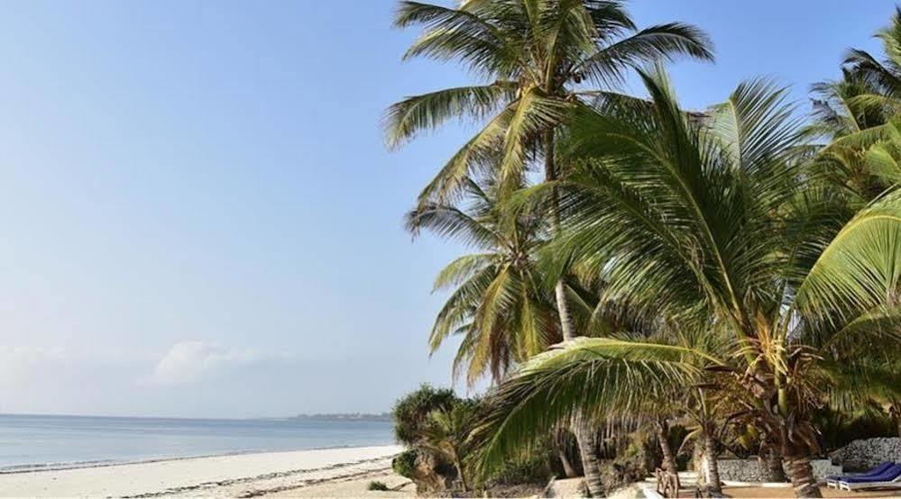 Baobab Sea Lodge Килифи Екстериор снимка